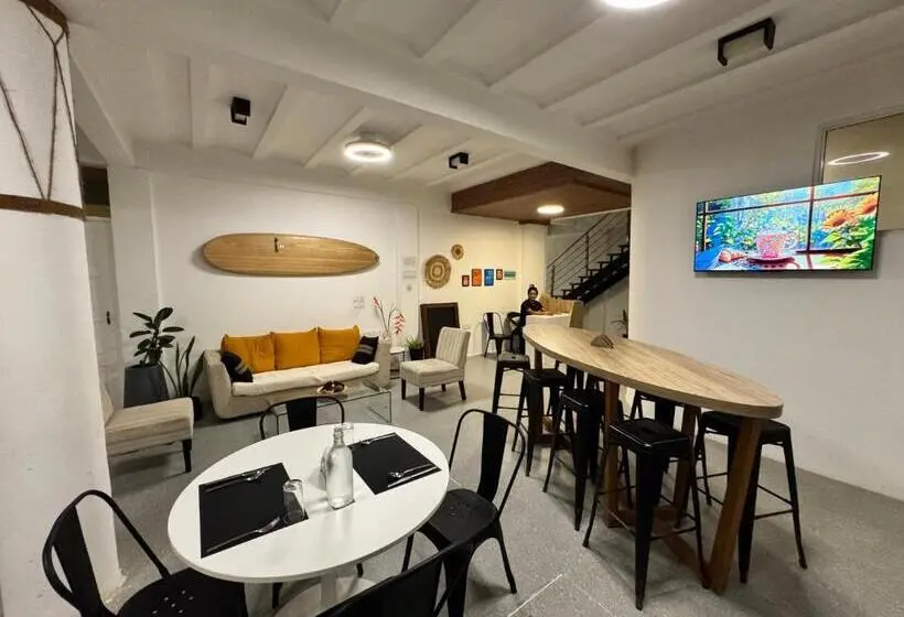 هتل Si! Coral Inn