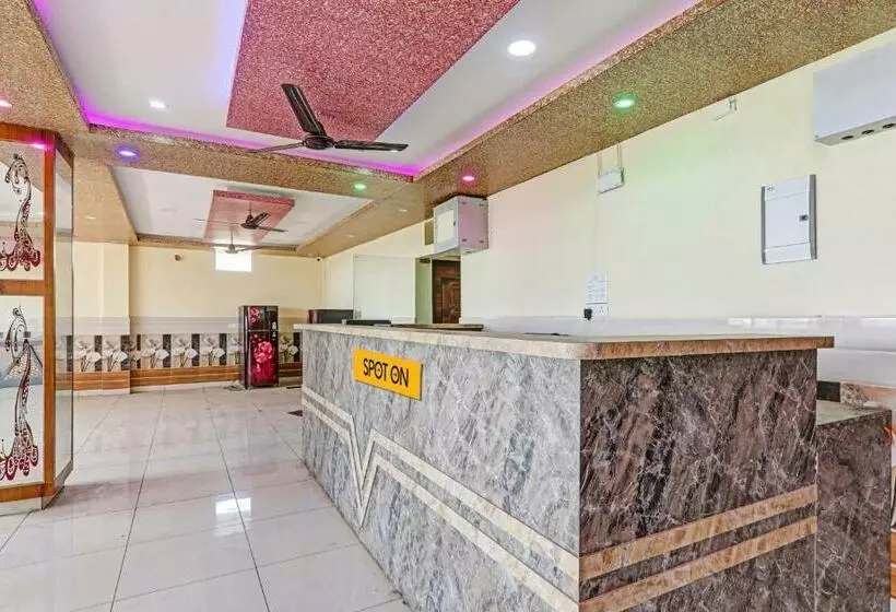 Hotelli Spot On 81050 Bandhan Lawn