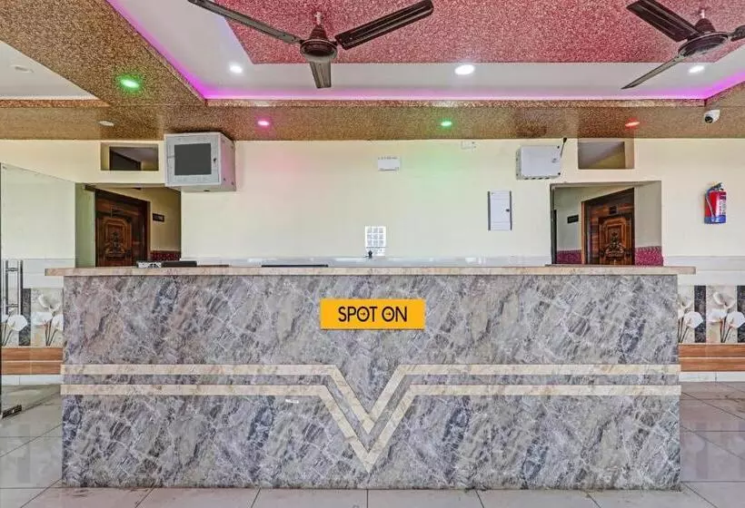 Hotelli Spot On 81050 Bandhan Lawn