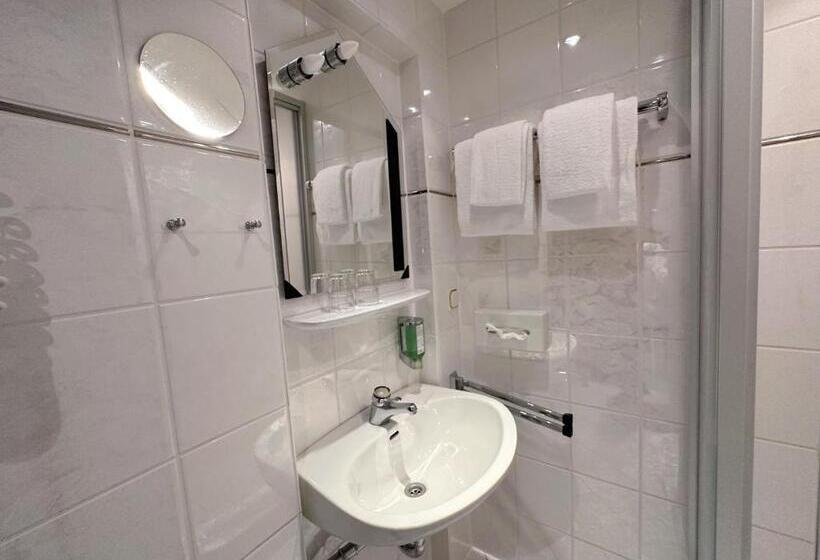 Garni Hotel Moselschild