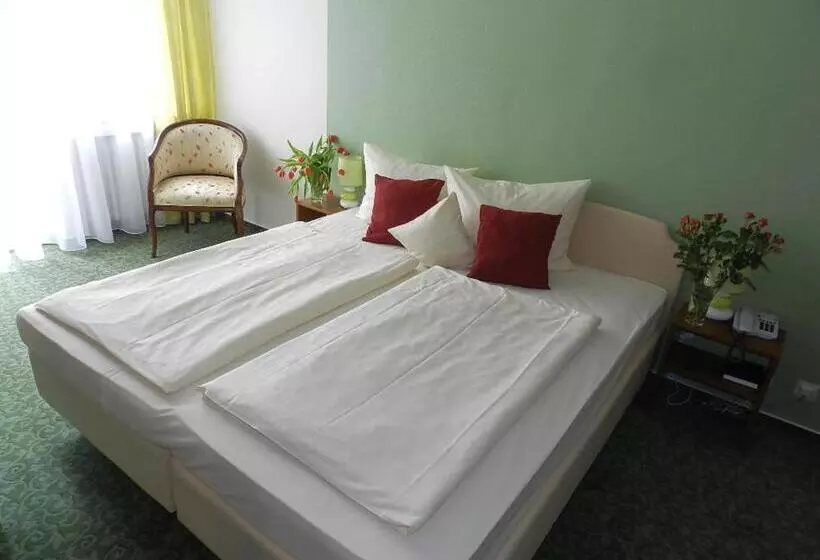 Garni Hotel Moselschild