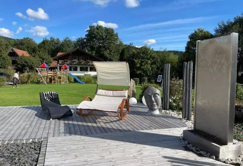 Hotel Bernrieder Hof