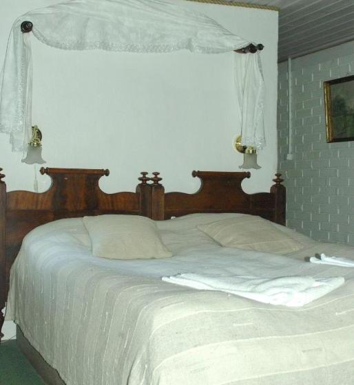 בית מלון כפרי Borbjerg Molle Kro