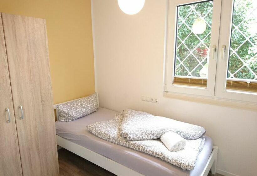 酒店 Budapester Hof Gästehaus