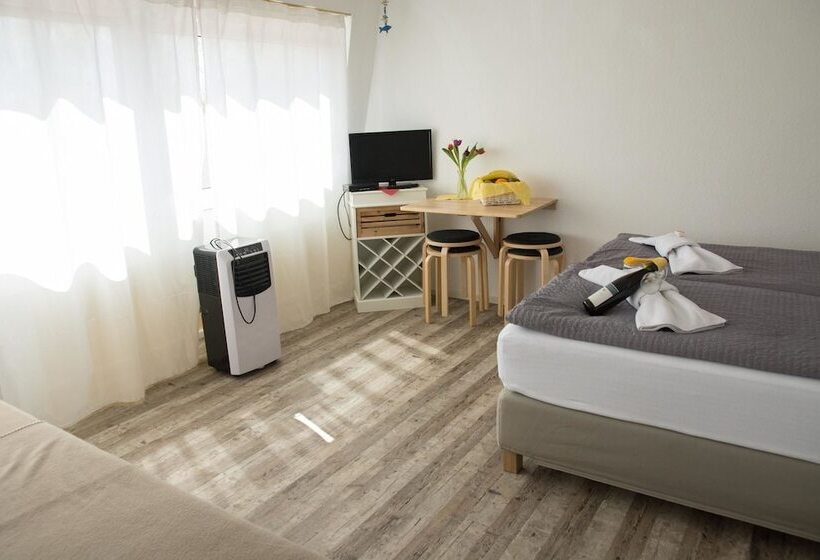 ホテル Ferienwohnungen Meersburg