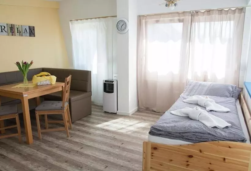 Hotelli Ferienwohnungen Meersburg