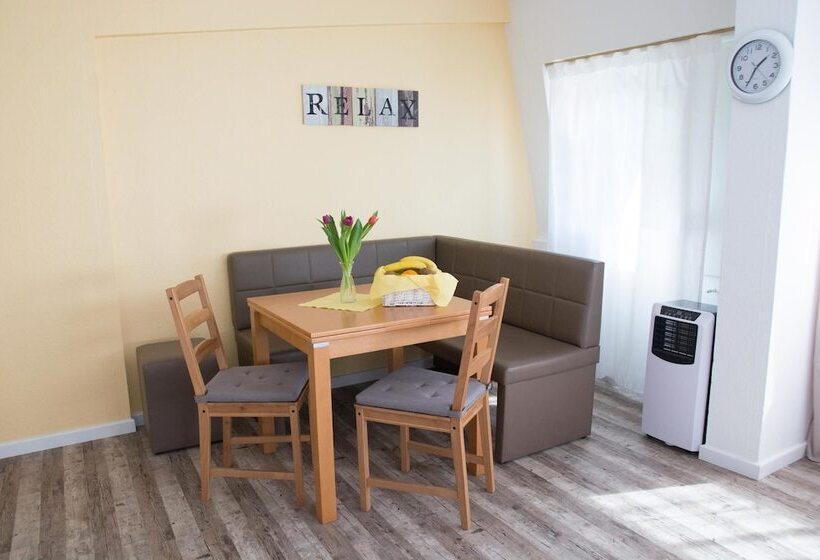 ホテル Ferienwohnungen Meersburg