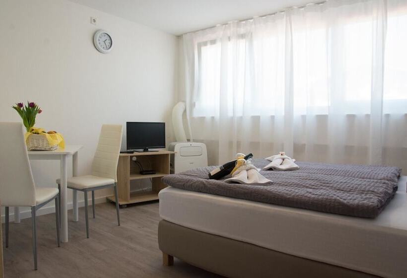 ホテル Ferienwohnungen Meersburg