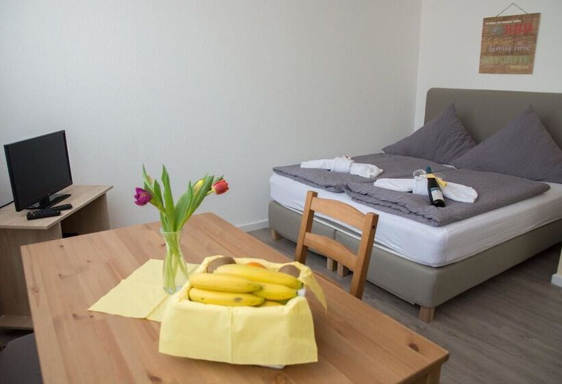 ホテル Ferienwohnungen Meersburg