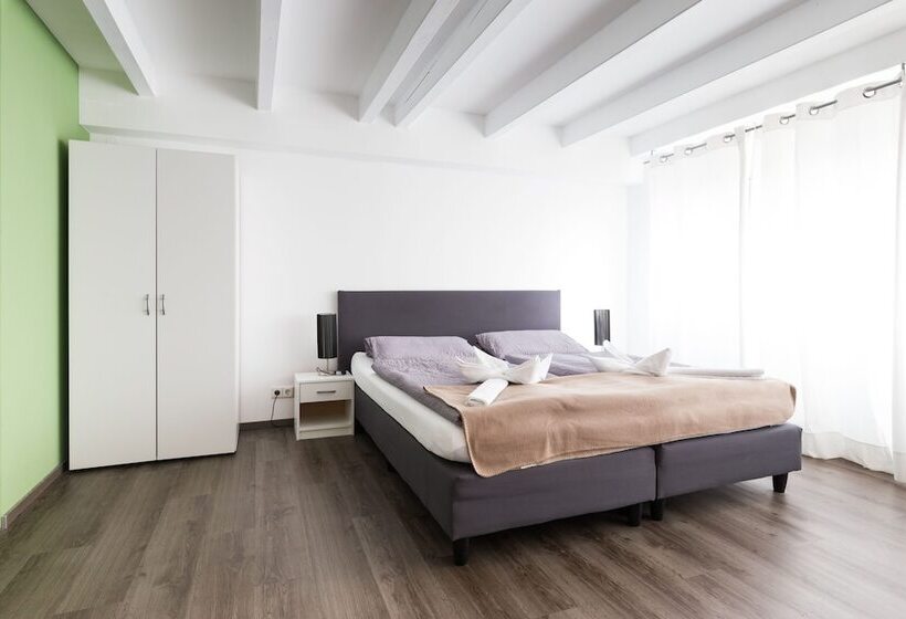 ホテル Ferienwohnungen Meersburg