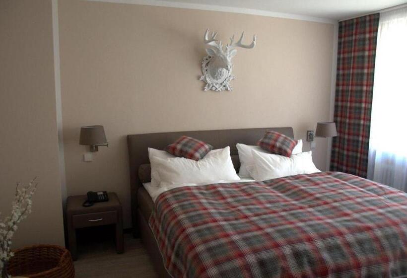 호텔 Garni Café Räpple