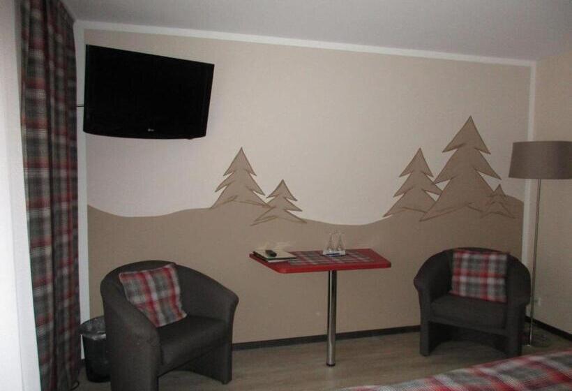 호텔 Garni Café Räpple