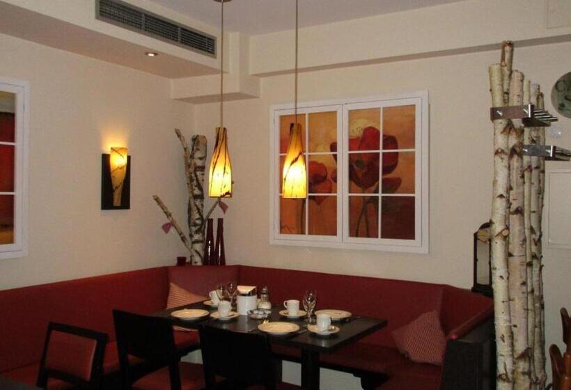 호텔 Garni Café Räpple