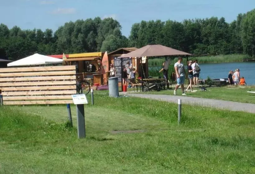 Hotelli Gastehaus Zur Linde