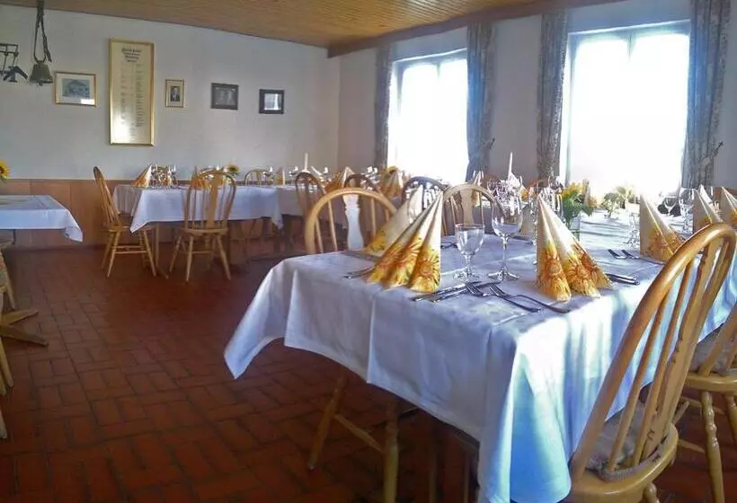 Hotelli Gasthaus Storchen