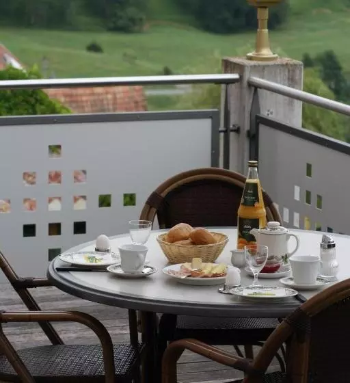 Hotelli Gasthaus Storchen
