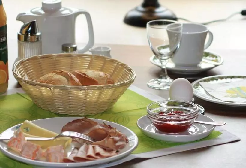 Hotelli Gasthaus Storchen