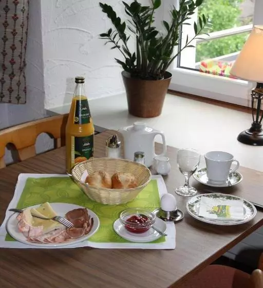Hotelli Gasthaus Storchen