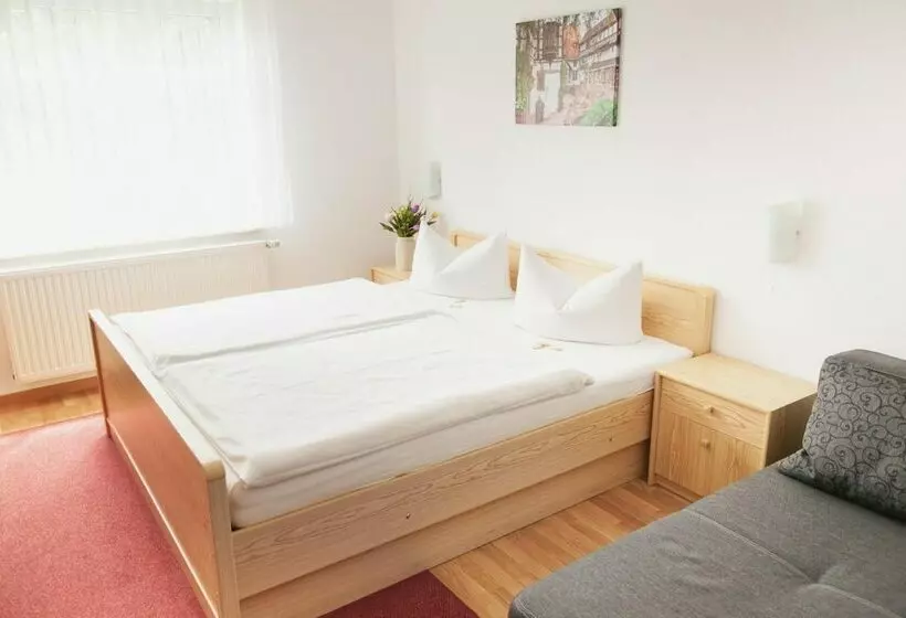 هتل Klostergarten