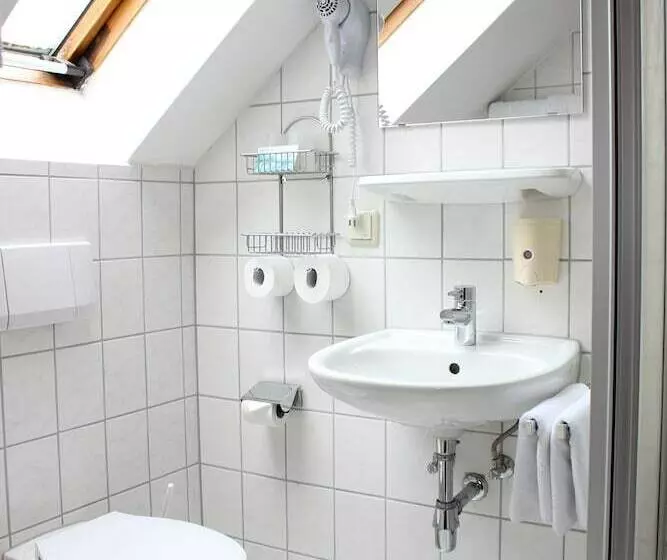 هتل Klostergarten