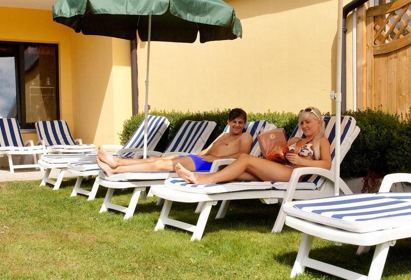 فندق Garniwohlfühlaktiv Kronberg