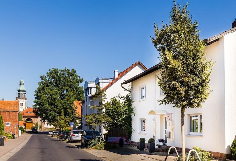 هتل Pension & Appartments Landhaus Bettina Fulda
