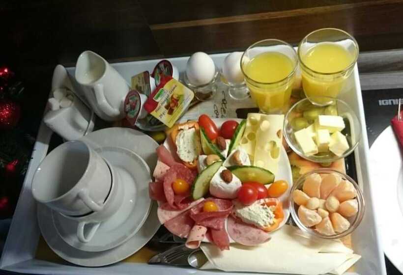 هتل Pension & Appartments Landhaus Bettina Fulda