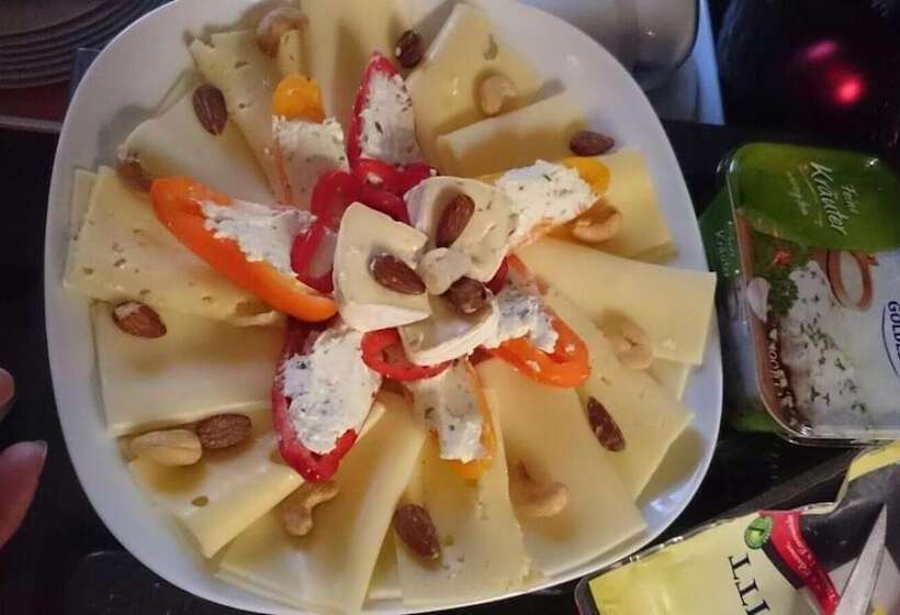 هتل Pension & Appartments Landhaus Bettina Fulda