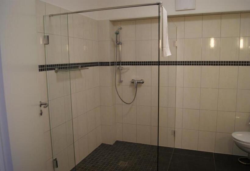 فندق Pension Bellevue