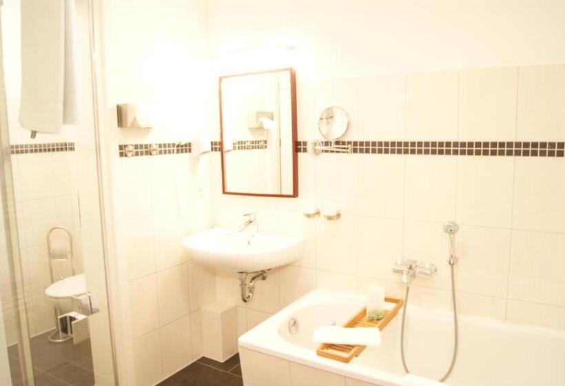 فندق Pension Bellevue