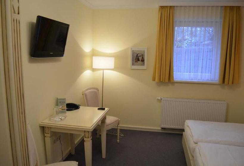 فندق Pension Bellevue