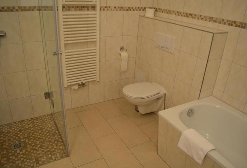 فندق Pension Bellevue