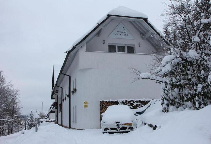 호텔 Pension Walddorf