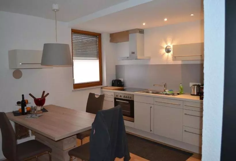 Hotelli Prinz City Apartments Mit Klimaanlagen