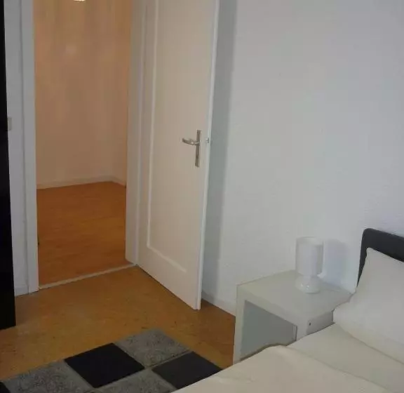 Hotelli Prinz City Apartments Mit Klimaanlagen