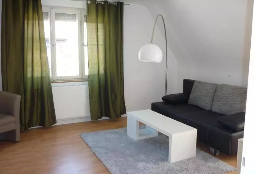 Hotelli Prinz City Apartments Mit Klimaanlagen