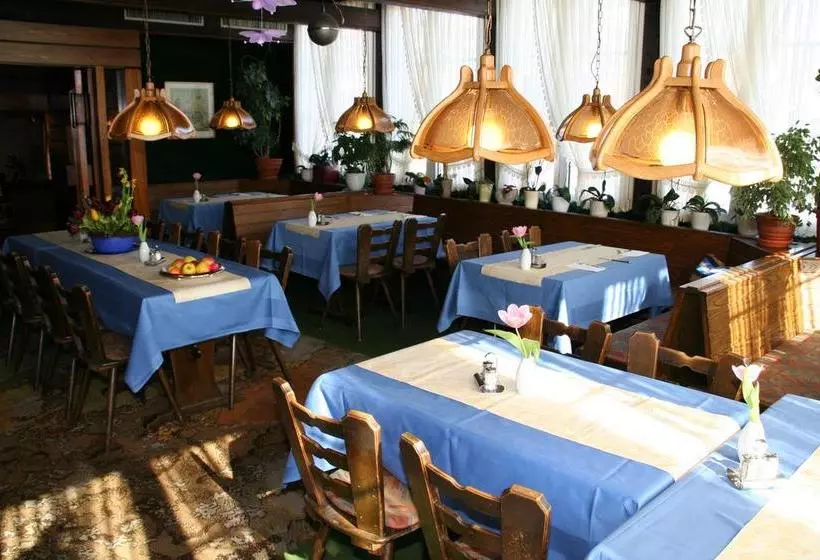 Hotelli Deutsches Haus