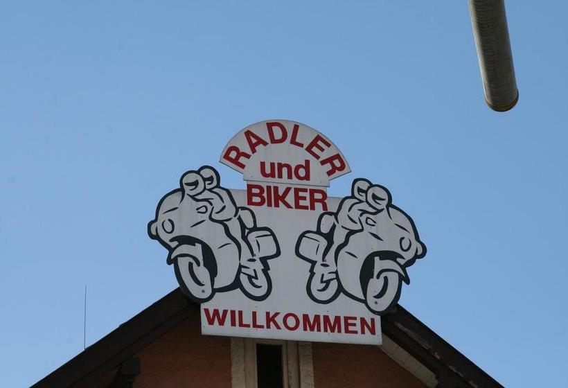 Отель Deutsches Haus