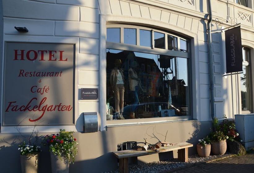 酒店 & Restaurant Fackelgarten Plau Am See