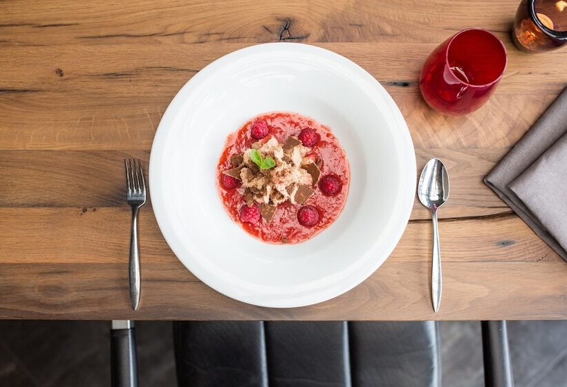 酒店 & Restaurant Fackelgarten Plau Am See