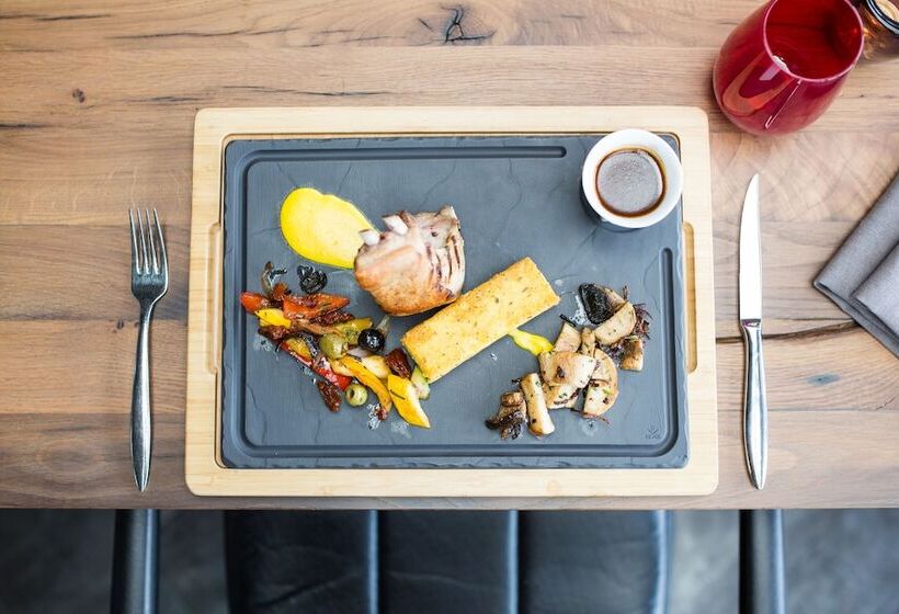 酒店 & Restaurant Fackelgarten Plau Am See