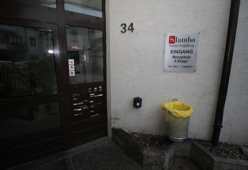 فندق Slamba Hostel