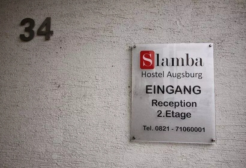 هتل Slamba Hostel