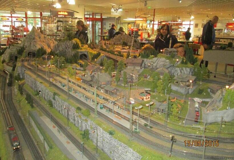 בית מלון כפרי Evangelische Tagungsstätte Bad Boll