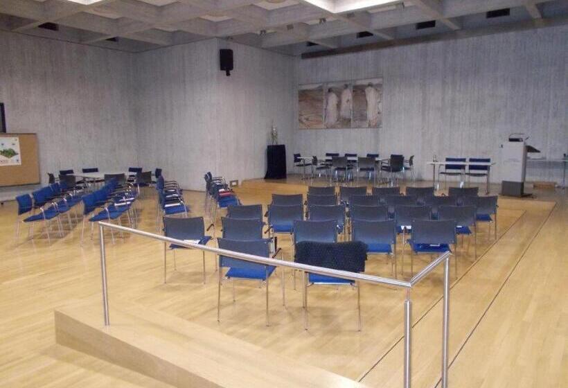 בית מלון כפרי Evangelische Tagungsstätte Bad Boll