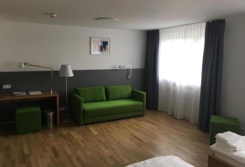 בית מלון כפרי Evangelische Tagungsstätte Bad Boll