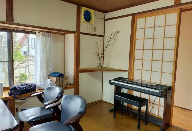 Retkeilymaja シェアハウス安曇野