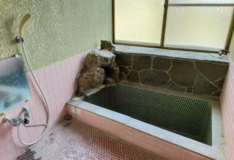 Retkeilymaja シェアハウス安曇野