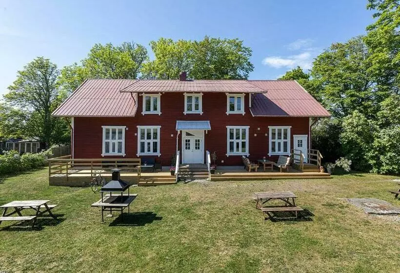 Retkeilymaja Villa Högby