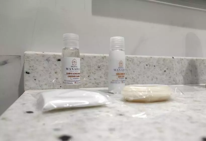 ホテル Manadia